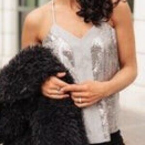 NWOT Andree By Unit 2X Sequin Racer Back Cami in Silver w/ Adjustable Staps